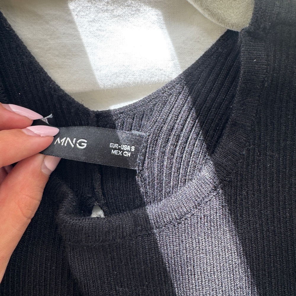 Mango Ribbed Black Knit Top - Picture 2 of 3